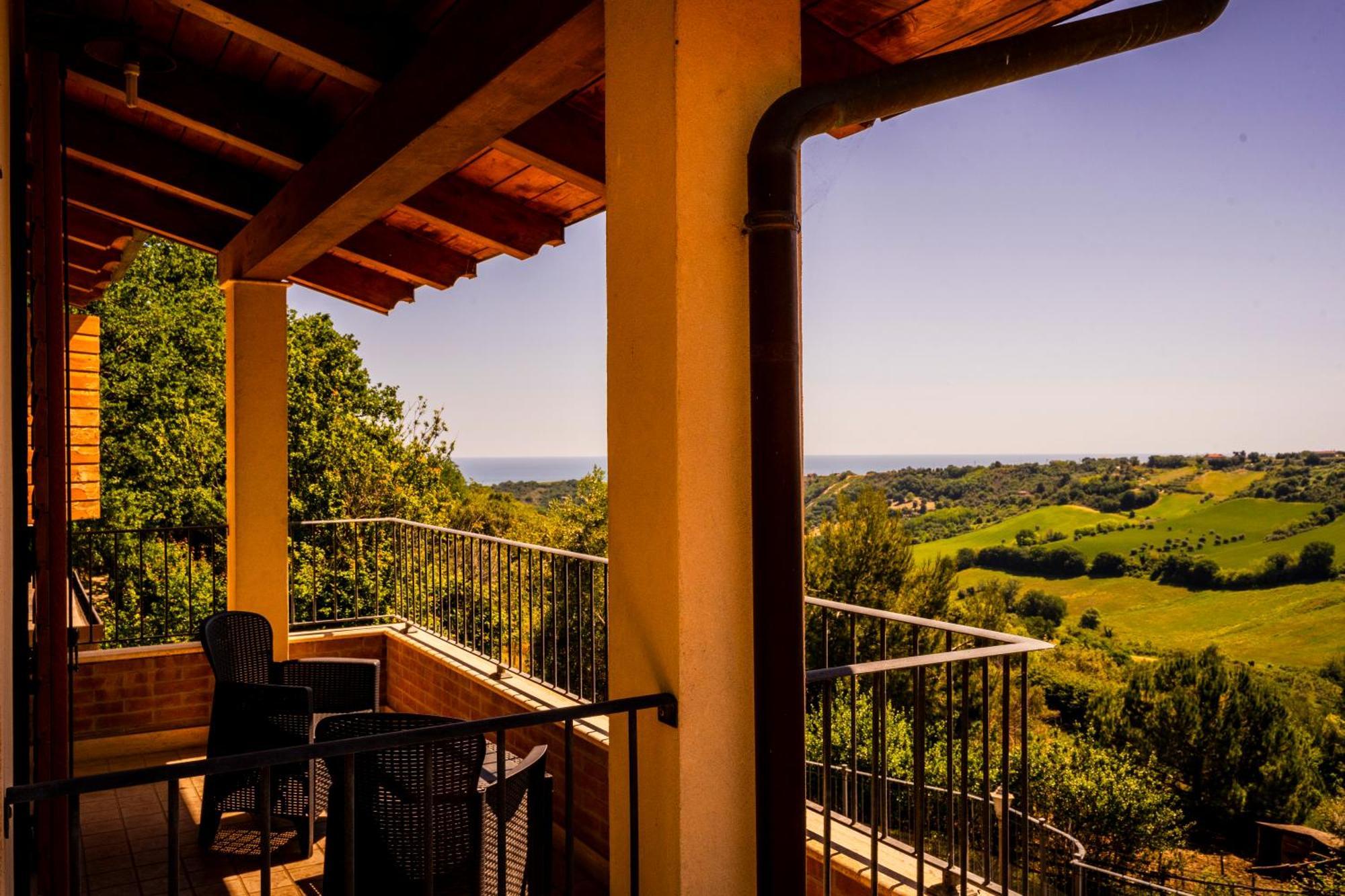 Casa Jo - Country Home With Sea View And 3 Private Ensuite Rooms Lapedona Exteriör bild