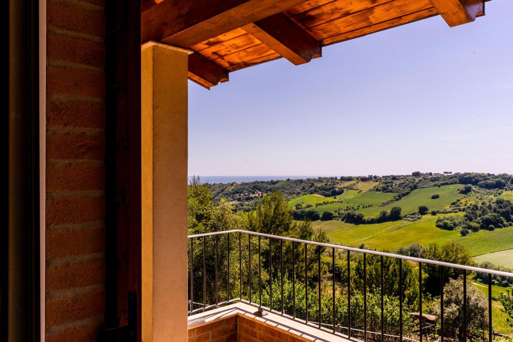 Casa Jo - Country Home With Sea View And 3 Private Ensuite Rooms Lapedona Exteriör bild