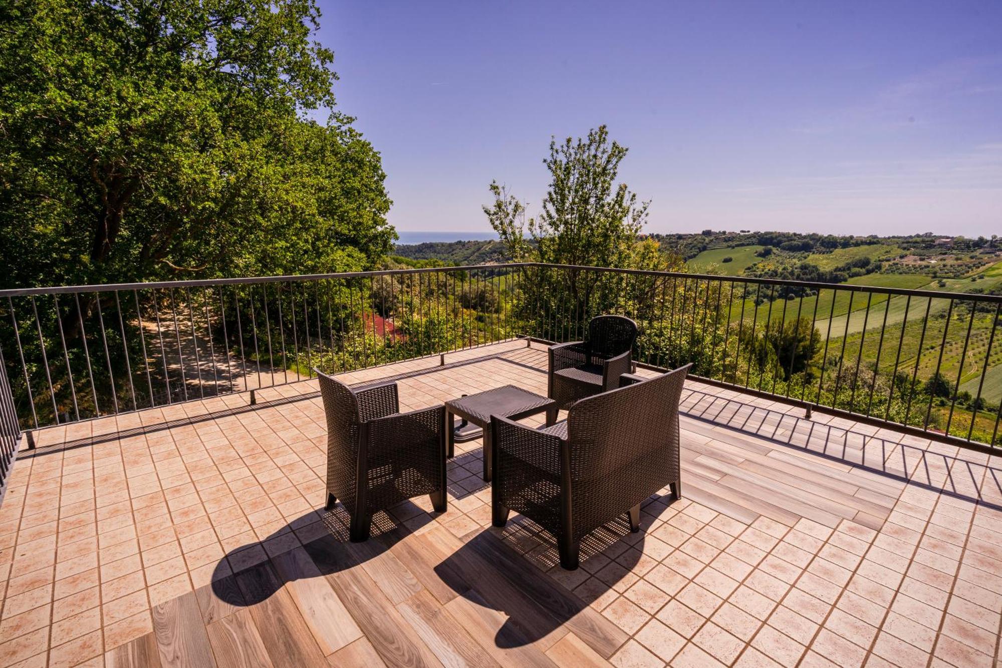 Casa Jo - Country Home With Sea View And 3 Private Ensuite Rooms Lapedona Exteriör bild