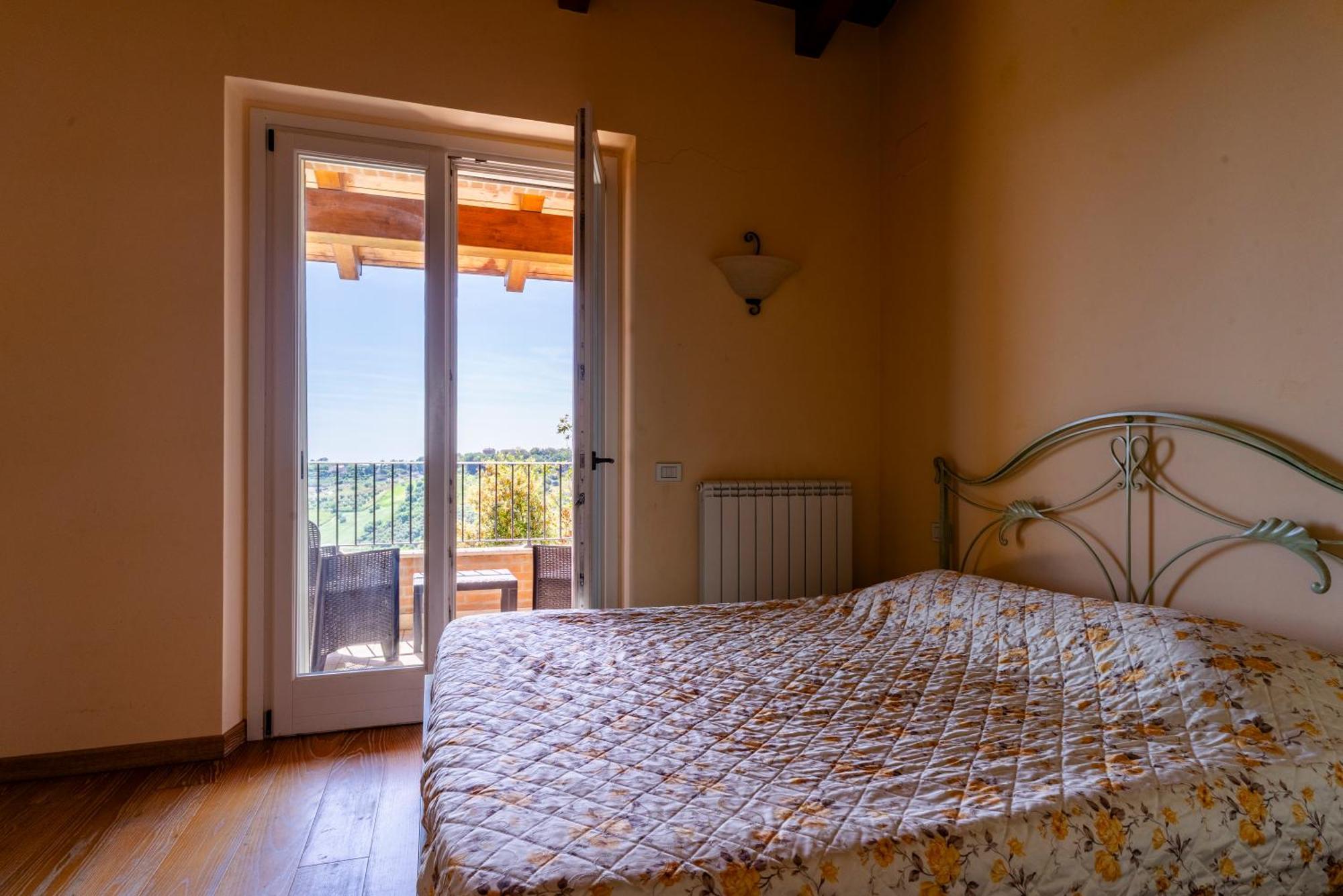 Casa Jo - Country Home With Sea View And 3 Private Ensuite Rooms Lapedona Exteriör bild