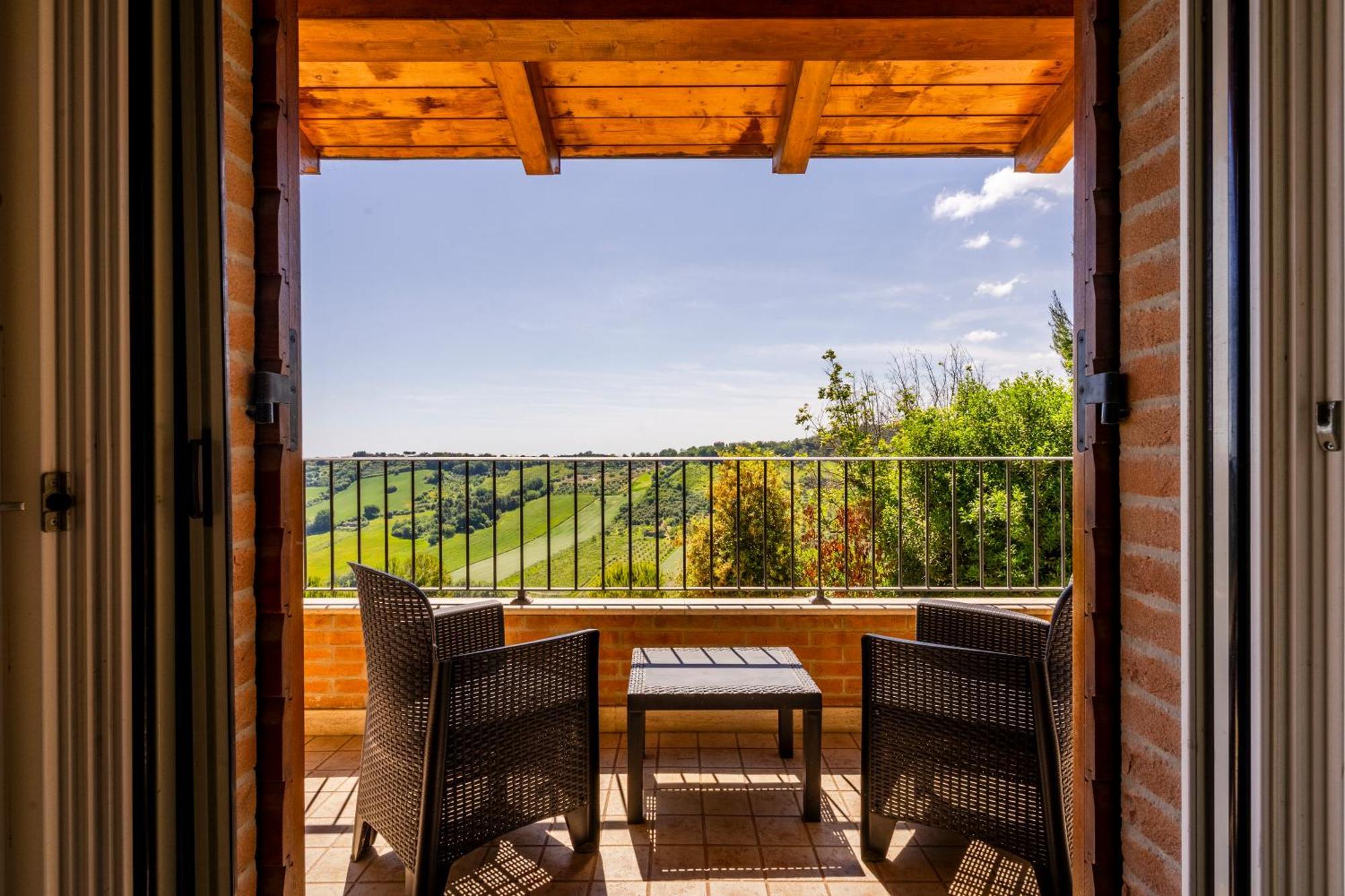 Casa Jo - Country Home With Sea View And 3 Private Ensuite Rooms Lapedona Exteriör bild
