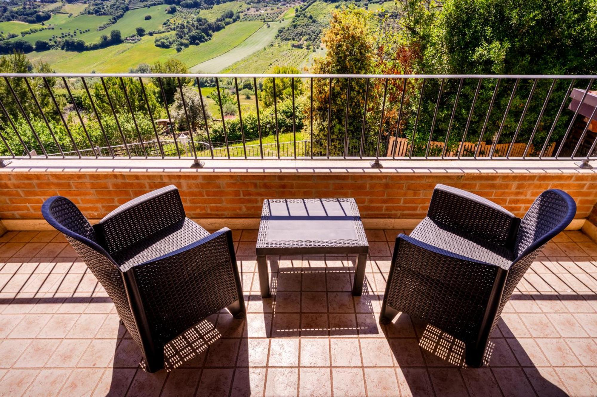 Casa Jo - Country Home With Sea View And 3 Private Ensuite Rooms Lapedona Exteriör bild