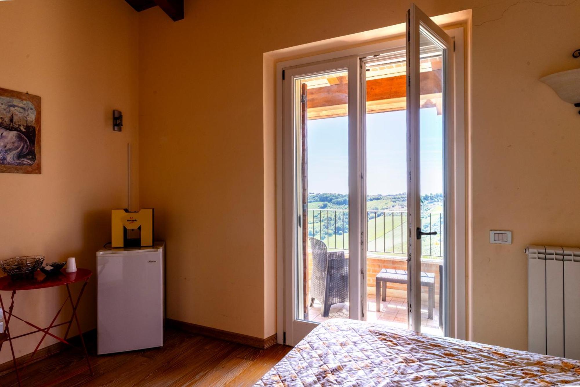Casa Jo - Country Home With Sea View And 3 Private Ensuite Rooms Lapedona Exteriör bild